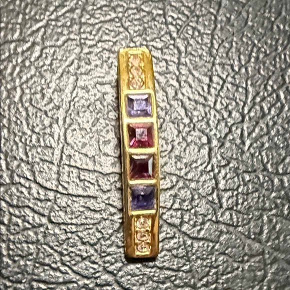 None Jewelry - Elegant Gold and Multicolor Gemstone Pendant